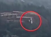 Pilot TNI AU Gugur, Pesawat Latih Jatuh di TPU Bogor Gegerkan Warga