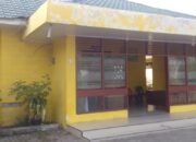 Camat Tanjungpura Jarang Masuk Kantor, Warga Keluhkan Layanan Publik Tersendat
