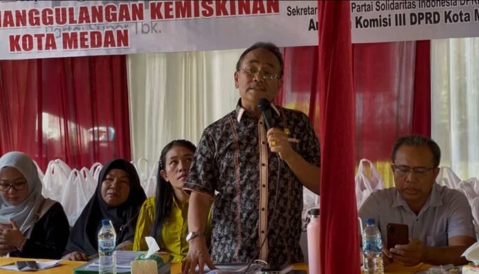 Warga Tumpah Ruah Padati Sosperda Godfried Effendi Lubis, Ungkap Program Kesehatan Gratis hingga Keringanan Pajak